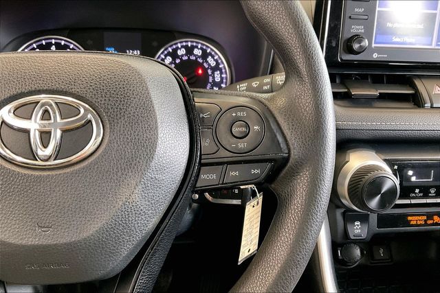 Thumbnail: 2020 Toyota RAV4 - 27