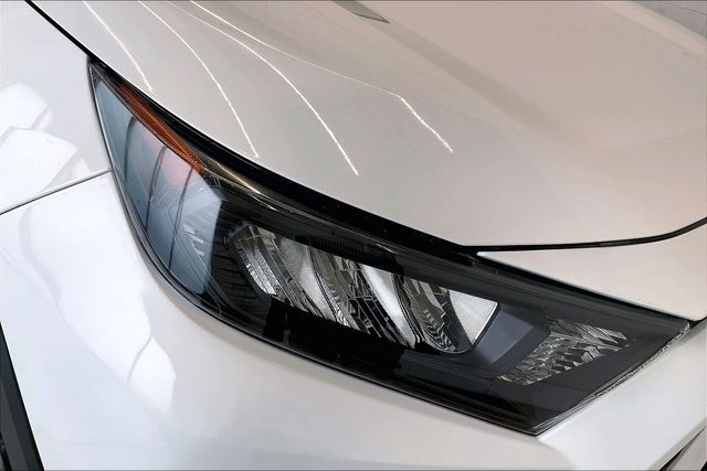 Thumbnail: 2020 Toyota RAV4 - 30