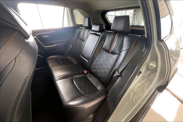 Thumbnail: 2019 Toyota RAV4 - 22