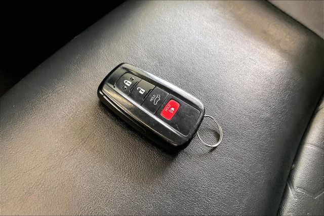Thumbnail: 2019 Toyota RAV4 - 20