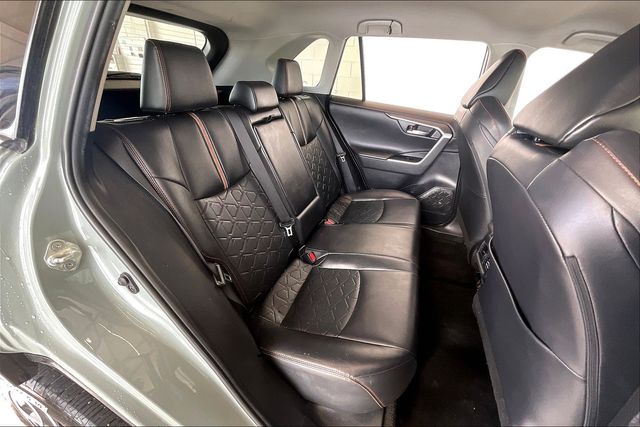 Thumbnail: 2019 Toyota RAV4 - 25