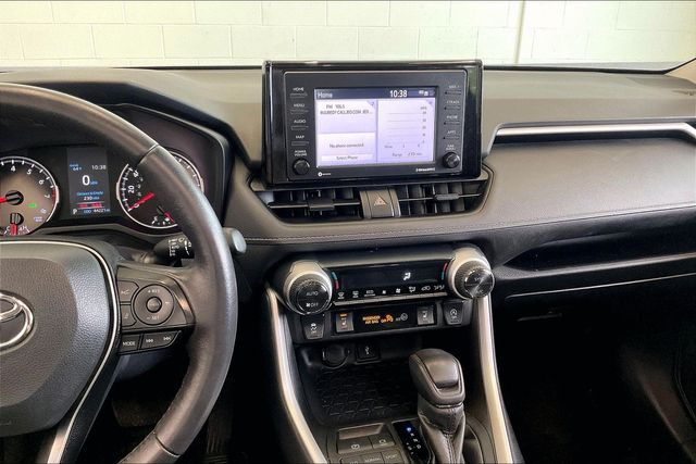 Thumbnail: 2022 Toyota RAV4 - 15