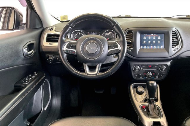 Thumbnail: 2019 Jeep Compass - 14