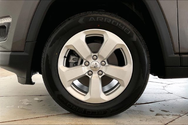 Thumbnail: 2019 Jeep Compass - 8