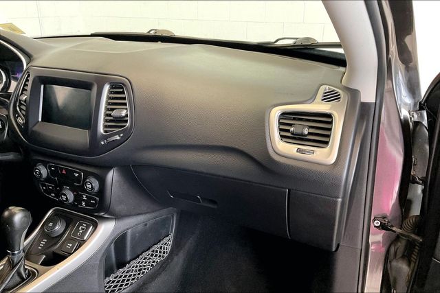 Thumbnail: 2019 Jeep Compass - 23