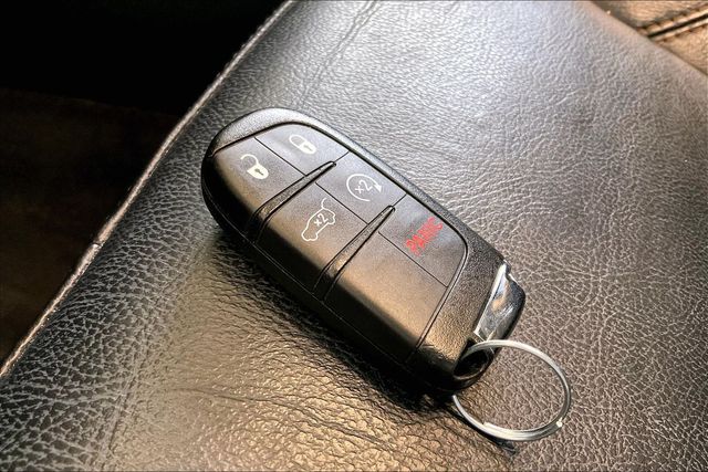 Thumbnail: 2018 Jeep Compass - 20