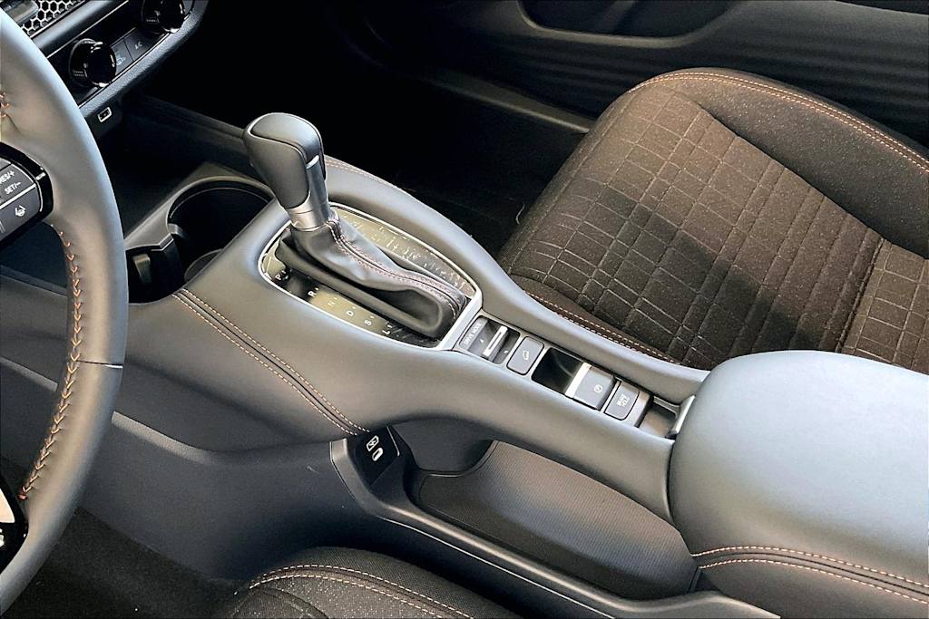 2025 Honda HR-V Sport 16