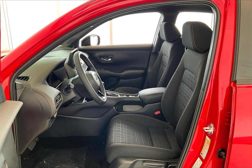 2025 Honda HR-V Sport 11