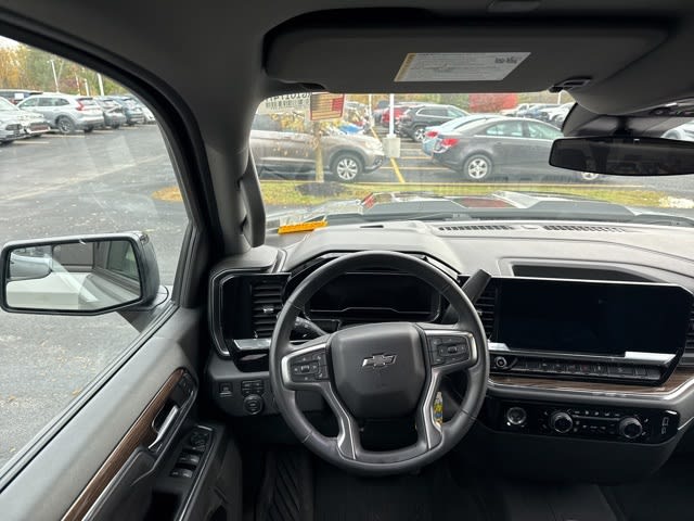 Thumbnail: 2024 Chevrolet Silverado 1500 - 2