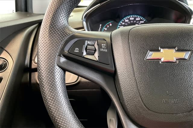 Thumbnail: 2017 Chevrolet Trax - 26