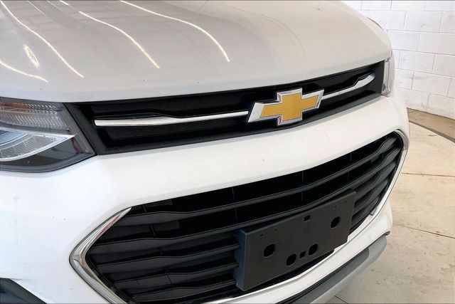 Thumbnail: 2018 Chevrolet Trax - 33