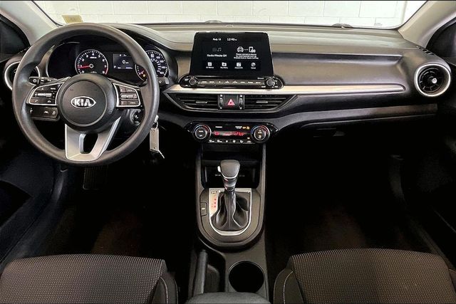 Thumbnail: 2019 Kia Forte - 10