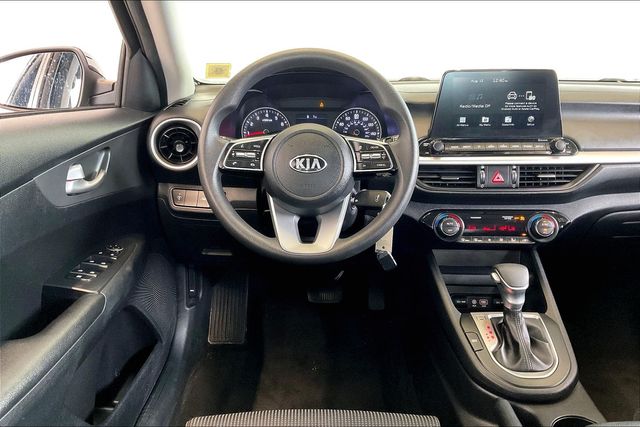 Thumbnail: 2019 Kia Forte - 14