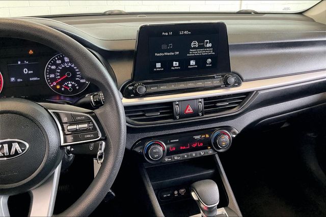 Thumbnail: 2019 Kia Forte - 15