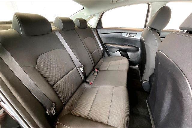 Thumbnail: 2019 Kia Forte - 25