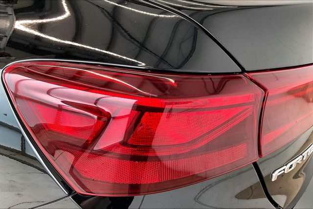 Thumbnail: 2019 Kia Forte - 31