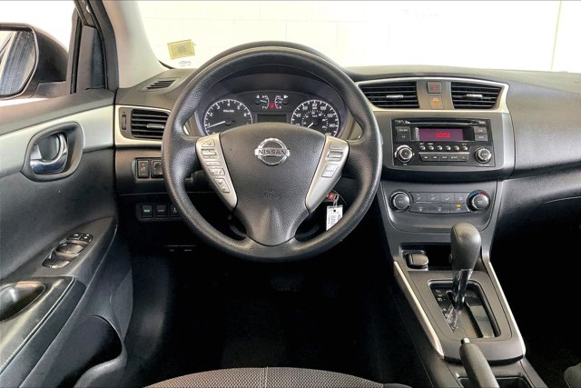 Thumbnail: 2017 Nissan Sentra - 14