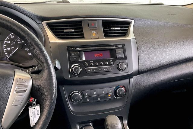 Thumbnail: 2017 Nissan Sentra - 16