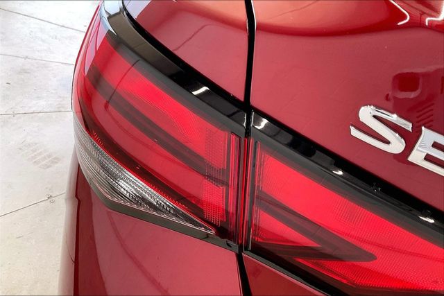 Thumbnail: 2021 Nissan Sentra - 32
