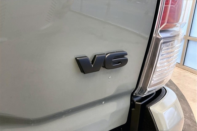 Thumbnail: 2023 Toyota Tacoma - 7