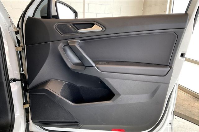 Thumbnail: 2019 Volkswagen Tiguan - 30