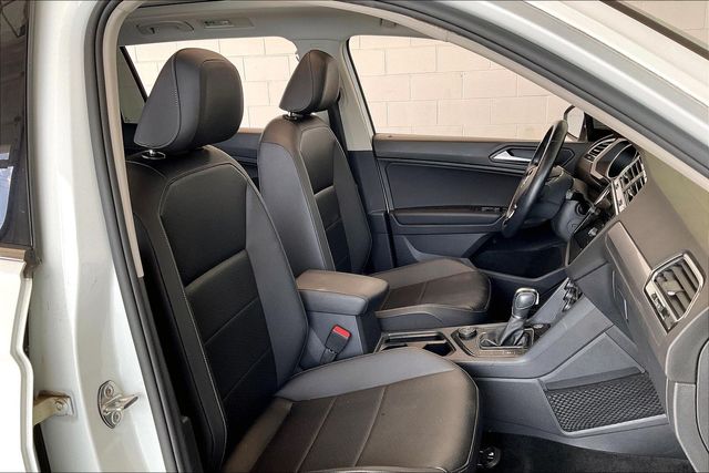 Thumbnail: 2019 Volkswagen Tiguan - 22