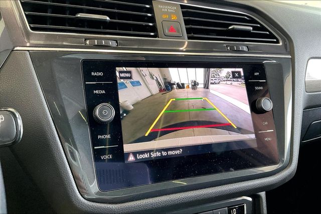 Thumbnail: 2019 Volkswagen Tiguan - 16