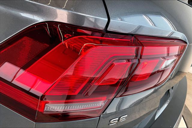 Thumbnail: 2024 Volkswagen Tiguan - 32