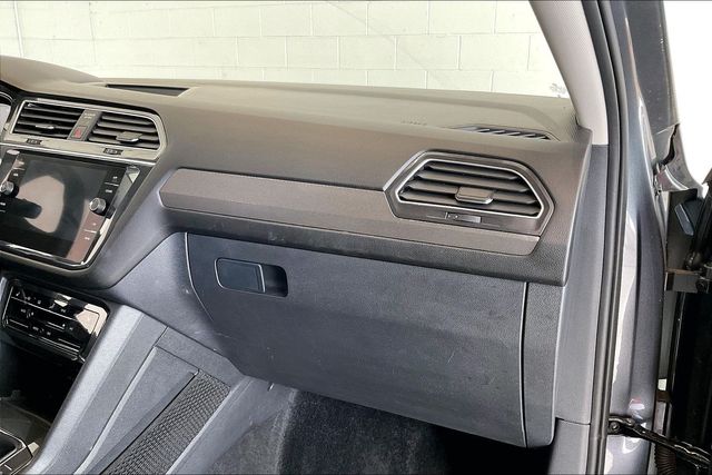Thumbnail: 2024 Volkswagen Tiguan - 24