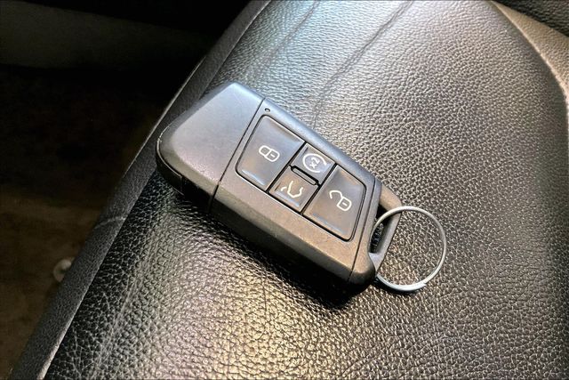 Thumbnail: 2019 Volkswagen Tiguan - 19