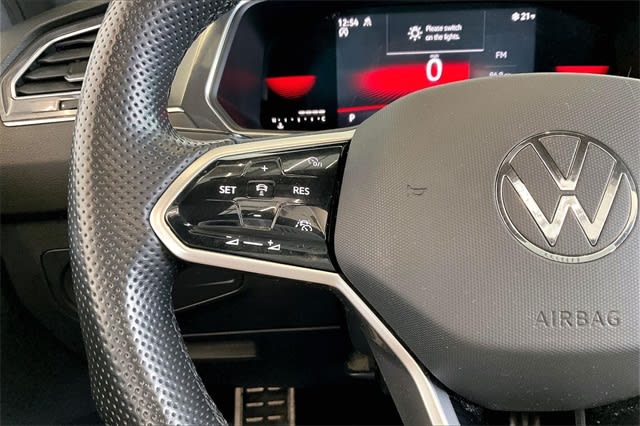 Thumbnail: 2022 Volkswagen Tiguan - 26