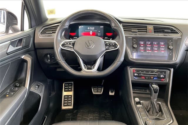 Thumbnail: 2022 Volkswagen Tiguan - 14