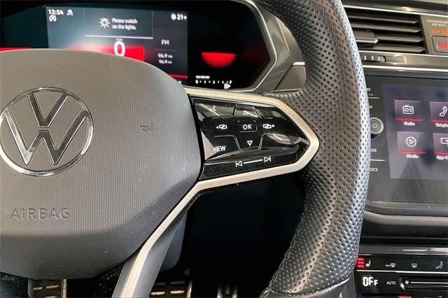 Thumbnail: 2022 Volkswagen Tiguan - 27