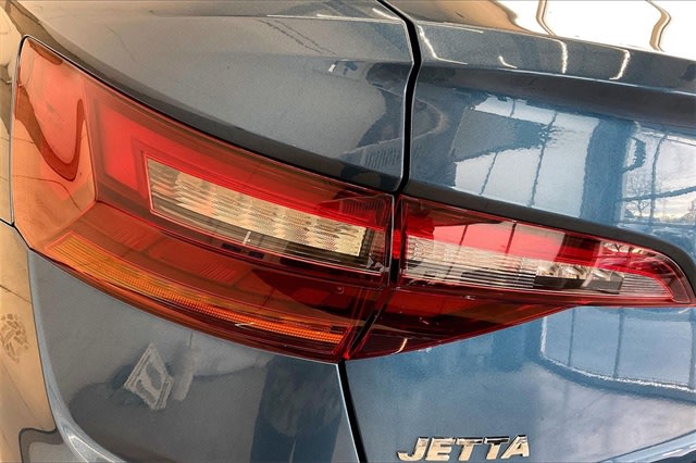 Thumbnail: 2019 Volkswagen Jetta - 32