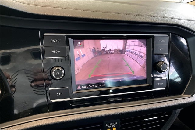Thumbnail: 2019 Volkswagen Jetta - 16