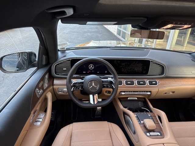 Thumbnail: 2025 Mercedes-Benz GLS - 2