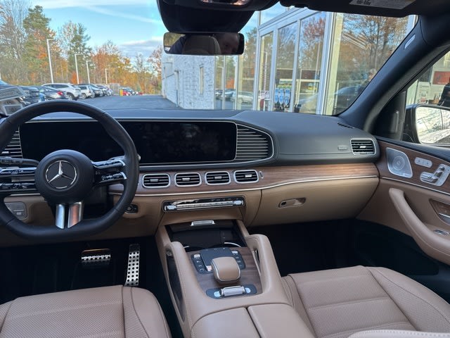 Thumbnail: 2025 Mercedes-Benz GLS - 6