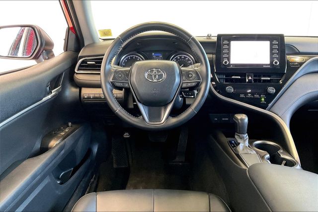 Thumbnail: 2021 Toyota Camry - 14