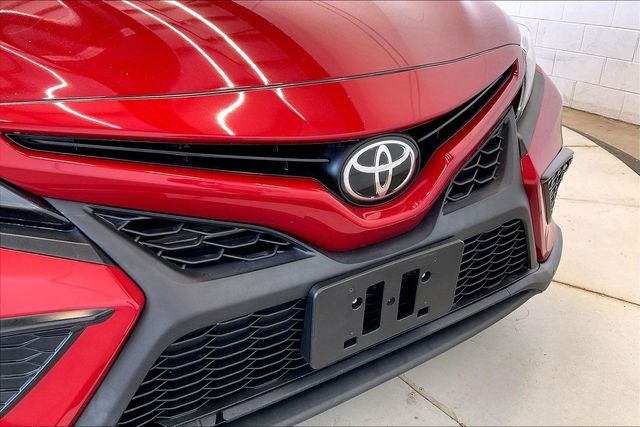 Thumbnail: 2021 Toyota Camry - 33