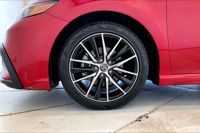 Thumbnail: 2021 Toyota Camry - 8