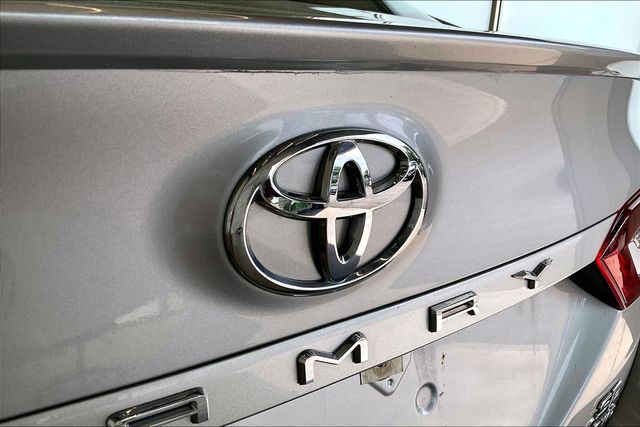 Thumbnail: 2021 Toyota Camry - 34