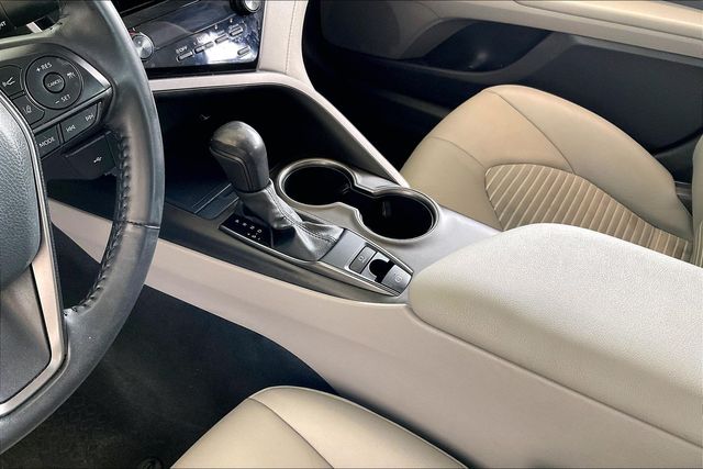 Thumbnail: 2021 Toyota Camry - 17