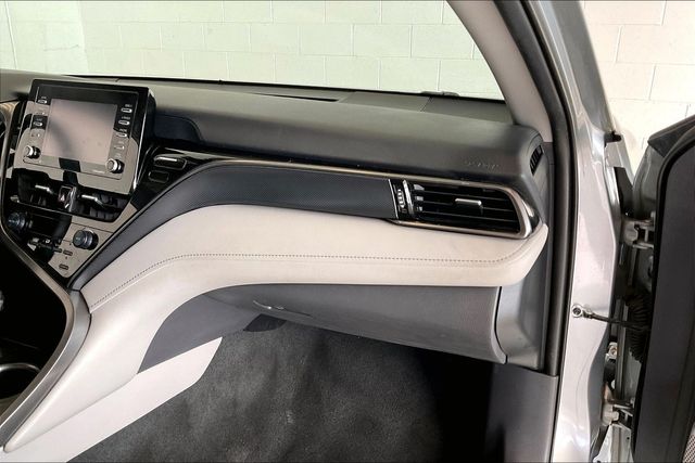 Thumbnail: 2021 Toyota Camry - 25