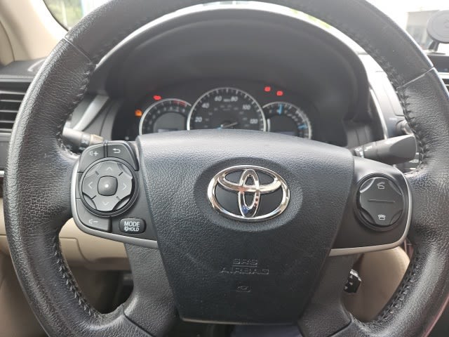 Thumbnail: 2013 Toyota Camry - 12