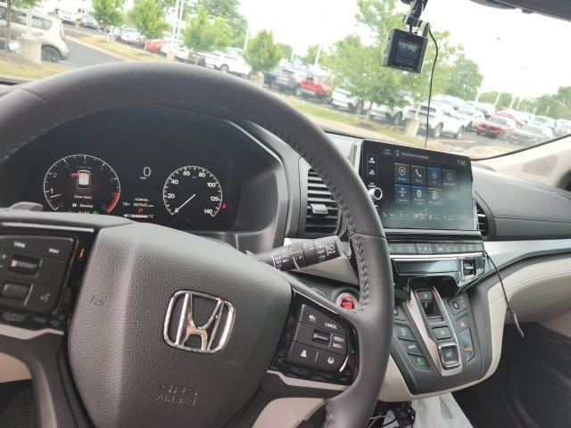 Thumbnail: 2025 Honda Odyssey - 2