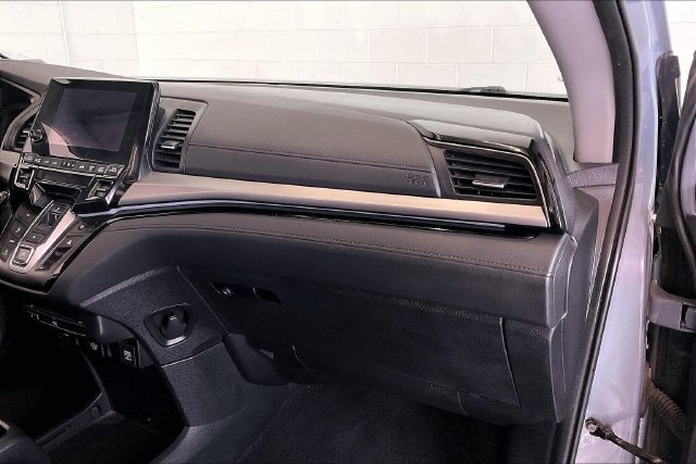 Thumbnail: 2023 Honda Odyssey - 24