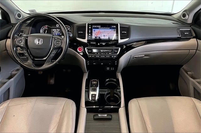 Thumbnail: 2016 Honda Pilot - 10