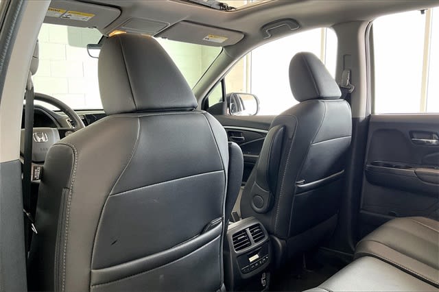 2022 Honda Pilot SE 13
