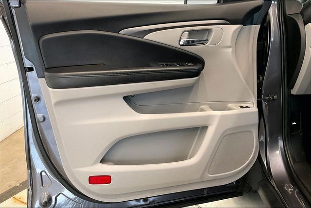 Thumbnail: 2021 Honda Pilot - 29
