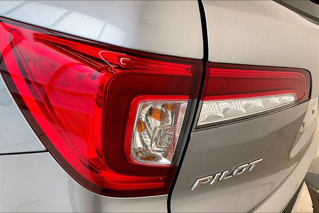 Thumbnail: 2019 Honda Pilot - 32